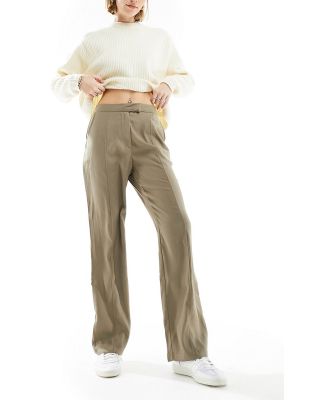 Urban Threads tailored pants in greige-Grey