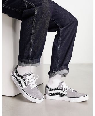 Vans Sk8-Low sneakers in paisley grey