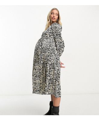 Violet Romance Maternity satin wrap midi dress in leopard print-Multi