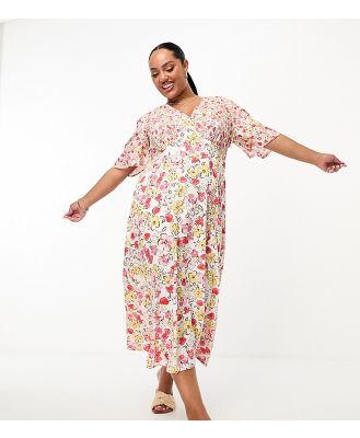 Wednesday's Girl Curve flutter sleeve chintz floral midaxi dress in multi