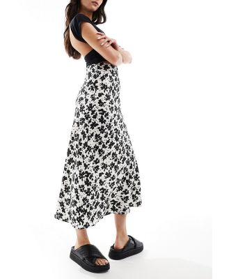 Wednesday's Girl floral print bias cut midaxi skirt in cream and black-White