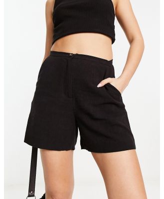Weekday Kit linen mix shorts in black