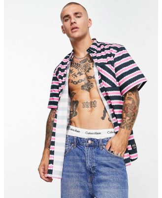 WESC short sleeve shirt with print in pink