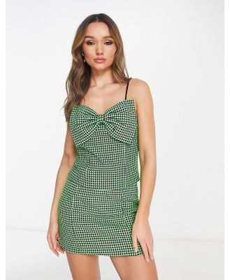 Y.A.S bow front houndstooth cami top in green (part of a set)