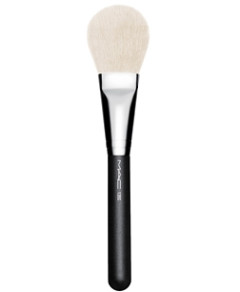 MAC 135S Large Flat Powder Brush