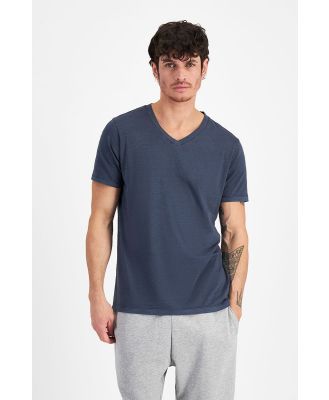 Bonds Men's Midweight V Neck Tee in Past Midnight Size: Medium, Cotton