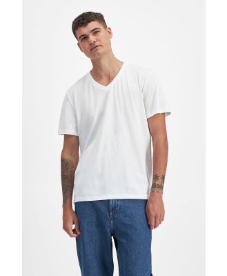 Bonds Men's Originals Midweight Vee Tee in White Size: XS, Aussie Cotton