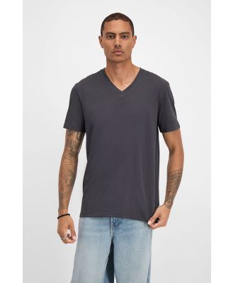 Bonds Originals Midweight Vee Tee in Incognito Size: