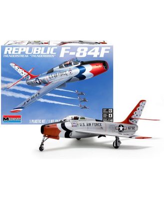 Revell Model Kit 1:48 Republic F-84F Thunderstreak Thunderbirds