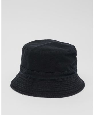 Champion Women's Reversible Bucket Hat in Black