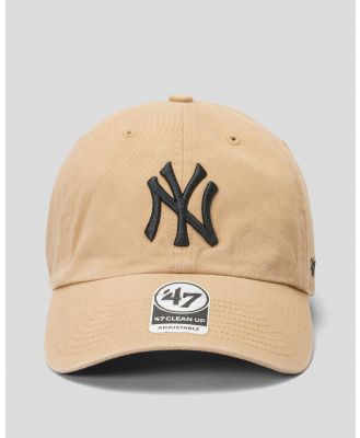 Forty Seven Men's New York Yankees Clean Up Strapback Cap in Green