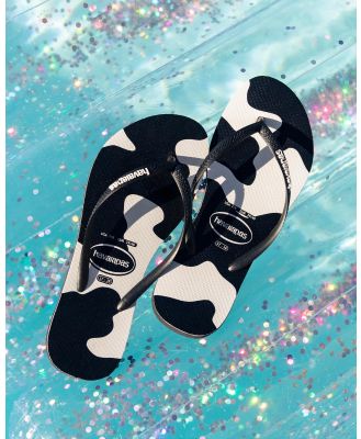 Havaianas Women's Slim Print Moo Moo Thongs Shoes in Black