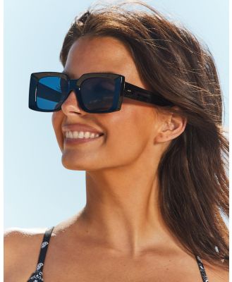 Indie Eyewear Women's Brighton Sunglasses in Black