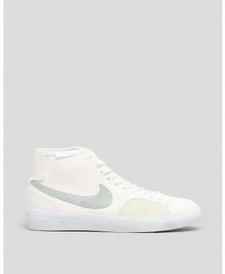 Nike Women's Sb Blazer Court Mid Shoes in White