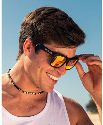 Salty Life Men's Dredge Polarised Sunglasses in Black