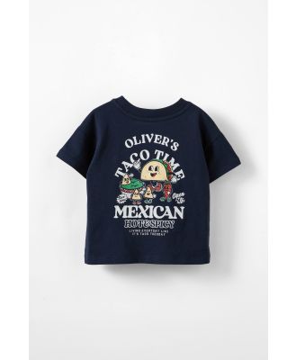 Cotton On Kids - Alfie Drop Shoulder Tee - Personalised - Squid ink/cool beans mexican