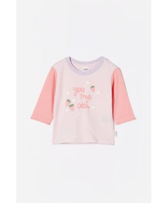 Cotton On Kids - Jamie Long Sleeve Graphic Print Tee - Ballerina pink/you me oui