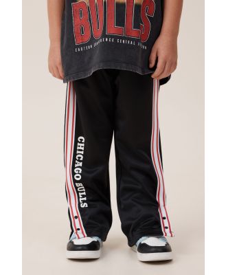 Cotton On Kids - License Jaxon Snap Trackpant - Lcn nba black/chicago bulls