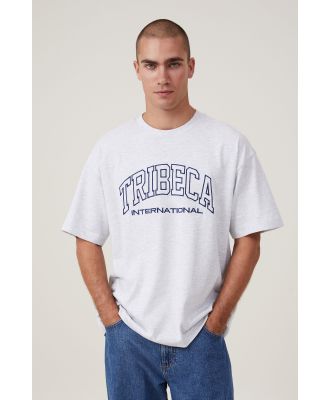 Cotton On Men - Box Fit College T-Shirt - White marle / tribeca international