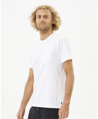 Plain Pocket Tee. White Size