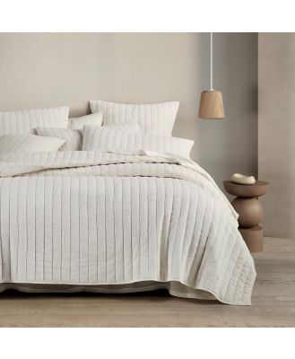 Sheridan Walshe Bed Cover in White Material: Cotton/Polyester @Sheridan Rewards
