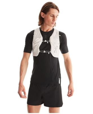 On Running Ultra Vest With Hydration Flasks - 10L