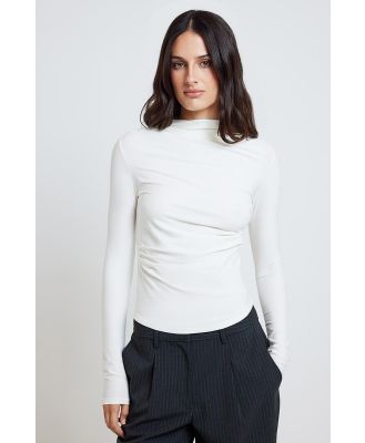 Ode Ale Ruched Long Sleeve Tee Chalk