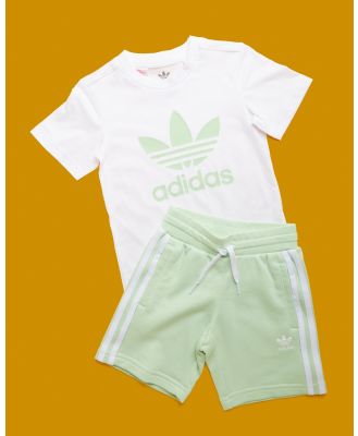 adidas Originals - Adicolor Shorts and Tee Set   Kids Teens - 2 Piece (Semi Green Spark) Adicolor Shorts and Tee Set - Kids-Teens