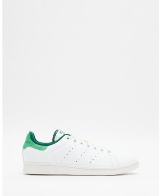 adidas Originals - Stan Smith   Men's - Lifestyle Sneakers (Ftwr White, Green & Crystal White) Stan Smith - Men's