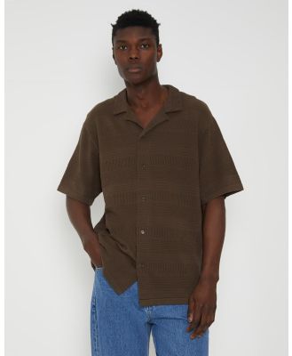 Arvust - Knitted Resort Short Sleeve Shirt - Shirts & Polos (BROWN) Knitted Resort Short Sleeve Shirt
