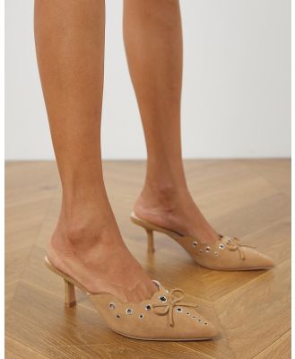 Atmos&Here - Isa Studded Suede Mules - Mid-low heels (Beige Suede) Isa Studded Suede Mules
