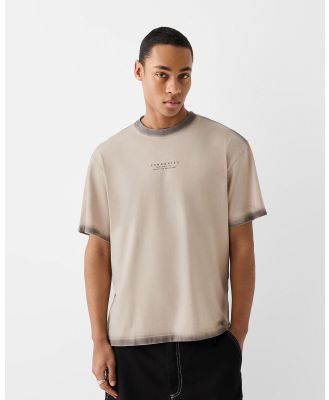 Bershka - Printed Boxy fit Short Sleeve T shirt - T-Shirts & Singlets (Camel) Printed Boxy-fit Short Sleeve T-shirt