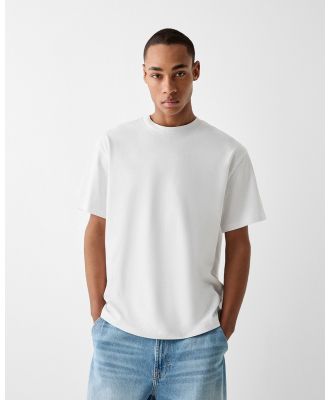 Bershka - Printed Boxy Fit Short Sleeve T shirt - T-Shirts & Singlets (White) Printed Boxy Fit Short Sleeve T-shirt