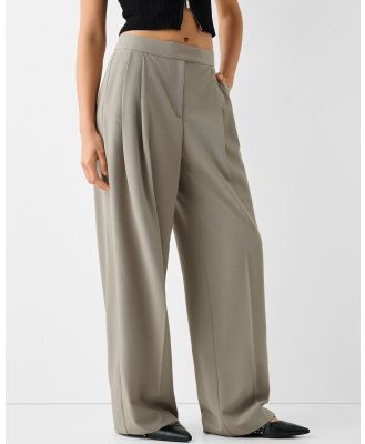 Bershka - Relaxed fit Pants With Double Darts - Pants (Khaki) Relaxed-fit Pants With Double Darts