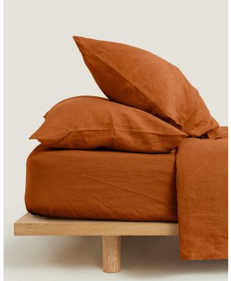 Carlotta + Gee - 100% Linen Fitted Sheet - Home (Brown) 100% Linen Fitted Sheet