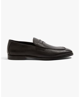 Country Road - Classic Loafer - Casual Shoes (Black) Classic Loafer
