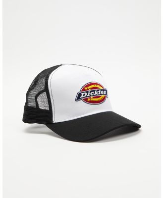 Dickies - Classic Logo Trucker Cap - Headwear (White & Black) Classic Logo Trucker Cap