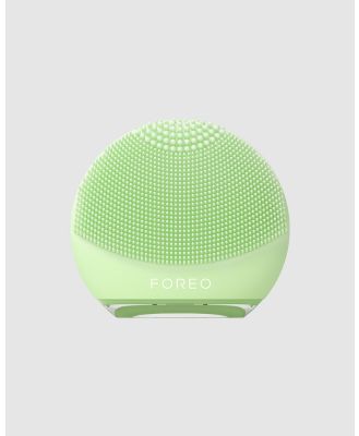 FOREO - LUNA 4 Go Facial Cleansing & Firming Device   Pistachio - Tools (Pistachio) LUNA 4 Go Facial Cleansing & Firming Device - Pistachio