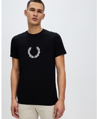 Fred Perry - Laurel Wreath Graphic T Shirt - T-Shirts & Singlets (Black) Laurel Wreath Graphic T-Shirt