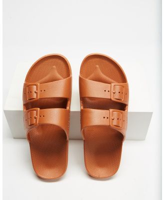 Freedom Moses - Slides   Kids - Casual Shoes (Toffee) Slides - Kids