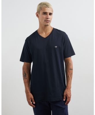 Gant - Slim Shield V Neck T Shirt - T-Shirts & Singlets (Black) Slim Shield V-Neck T-Shirt