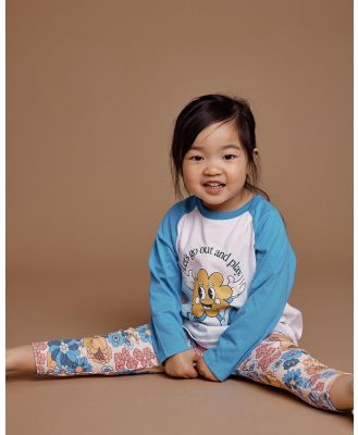 Goldie + Ace - Playtime Raglan Long Sleeve Top   Babies Kids - T-Shirts & Singlets (Lake White) Playtime Raglan Long Sleeve Top - Babies-Kids
