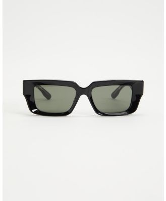 Gucci - GG1529S001 - Sunglasses (Black) GG1529S001