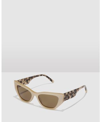 Hawkers Co - HAWKERS   Nougat Olive MANHATTAN Sunglasses for Men and Women UV400 - Sunglasses (Beige) HAWKERS - Nougat Olive MANHATTAN Sunglasses for Men and Women UV400