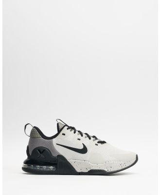 Nike - Air Max Alpha Trainer 5   Men's - Lifestyle Sneakers (Light Iron Ore, Black & Flat Pewter) Air Max Alpha Trainer 5 - Men's