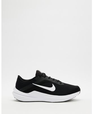 Nike - Air Winflo 10   Men's - Performance Shoes (Black & White) Air Winflo 10 - Men's