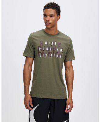 Nike - Dri FIT Run Division T Shirt - Short Sleeve T-Shirts (Medium Olive) Dri-FIT Run Division T-Shirt