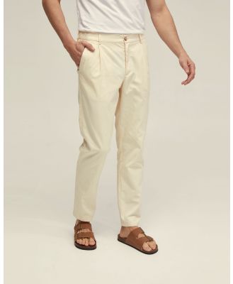 Oxford - Magnus Pleat Front Pants - Pants (White) Magnus Pleat Front Pants