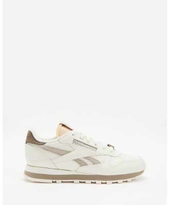 Reebok - Classic Leather Shoes   Women's - Lifestyle Sneakers (Chalk, Ash & Utibro) Classic Leather Shoes - Women's