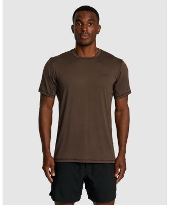 RVCA - Va Sport Vent   Short Sleeve Top For Men - T-Shirts & Singlets (CHOCOLATE) Va Sport Vent   Short Sleeve Top For Men